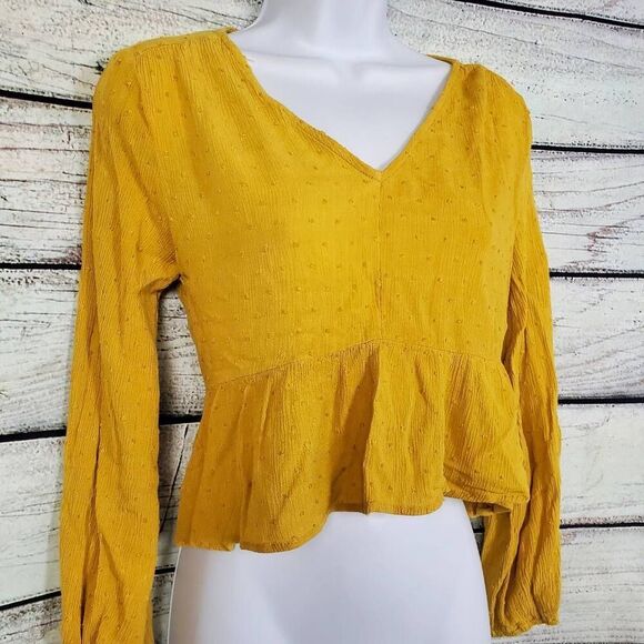 Sadie & Sage Mustard Yellow Peplum Blouse Medium Long Sleeve Textured Dobby Boho - Picture 2 of 6